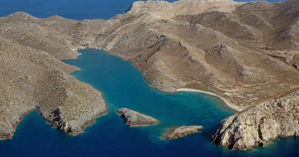 Κίνδυνοι από το «ξεγύμνωμα» του ΟΦΥΠΕΚΑ